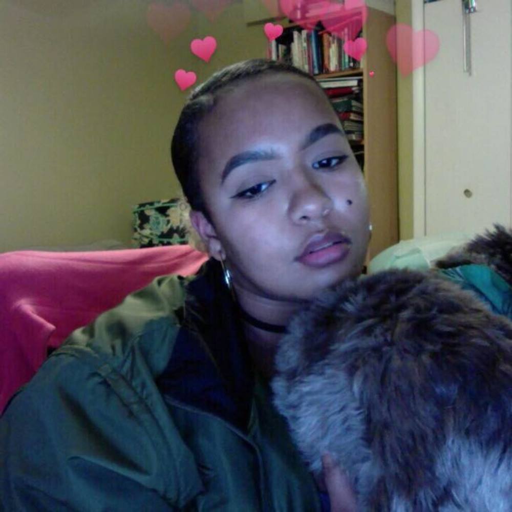 Meet your Posher, Olivia